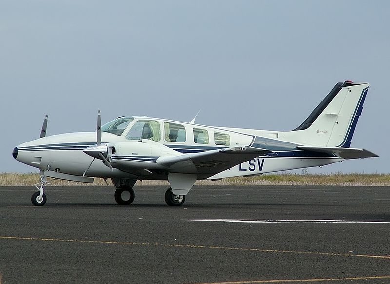 File:Beech 58 Baron AN1104312.jpg