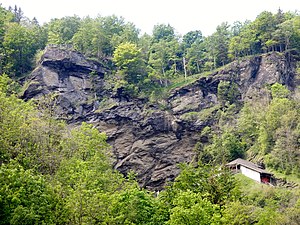 Bergstation der Reichenbachfall-Bahn und Aussichtspunkte des Reichenbachfalls - panoramio.jpg
