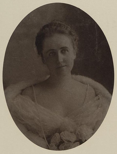 File:Bessie (Gardner) du Pont, 1864-1949.jpg