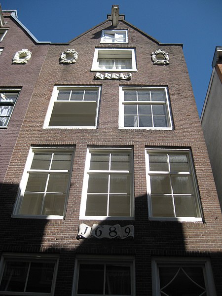 File:Bethaniëndwarsstraat 11, Amsterdam.JPG