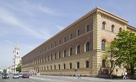 Biblioteca Estatal de Baviera, Múnich, Alemania, 2012 04 30, DD 03