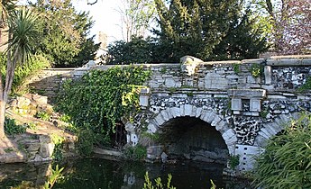 Steinerne Brücke im Walpole Park
