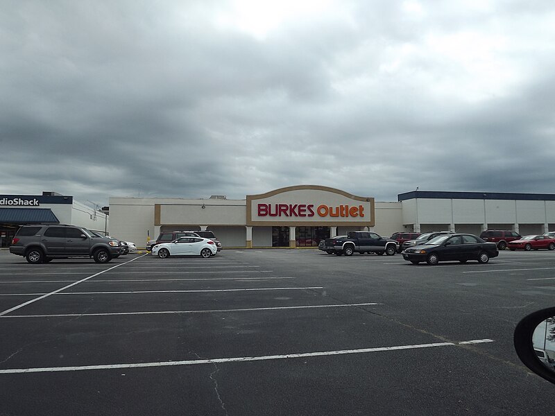 File:Burke's Outlet, Southgate Mall, Elizabeth City, NC.JPG