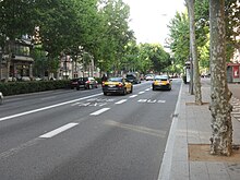Bus taxi lane and bus lane (with taxi in it) (18548140685).jpg