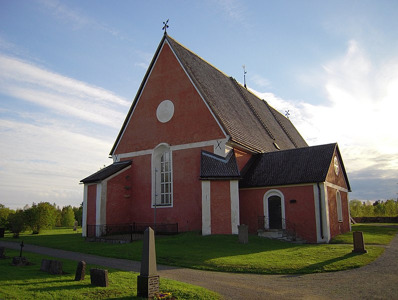 File:Bygdeå kyrka, from the east.jpg