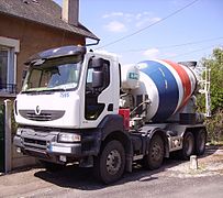 France Renault Kerax 410 8x4 mixer