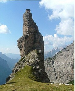 Campanile Val Montanaia.jpg