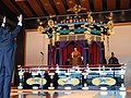 Shinzo Abe (selin) Naruhiton kruunajaisissa.
