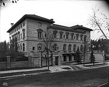 Charles Gates mansion minneapolis.jpg