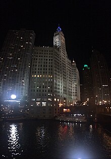 Chicago - -i---i- (29782027995).jpg