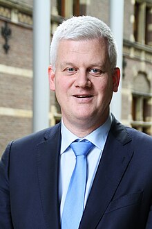 Chris van Dam (2017).jpg