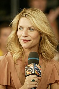 Claire Danes at Much Music by Robin Wong 5.jpg