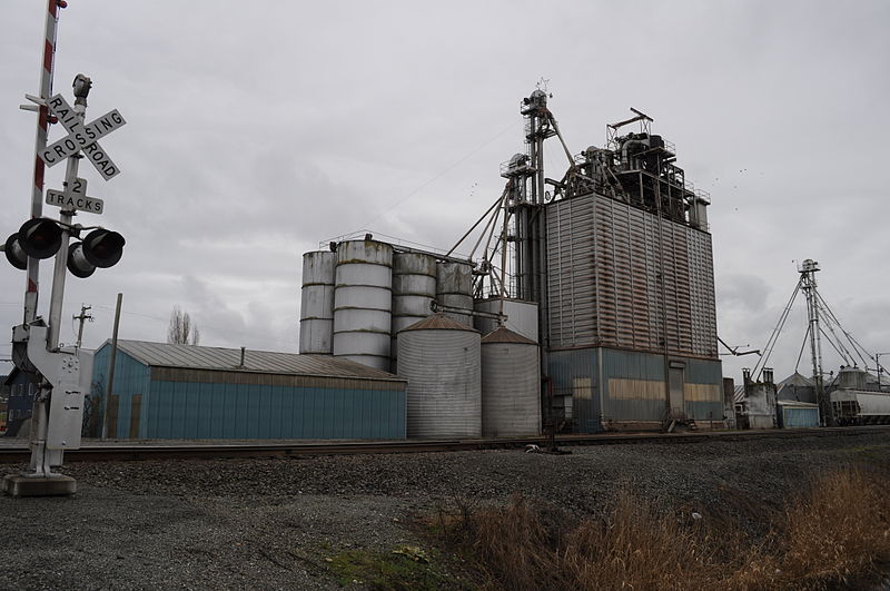 File:Conway, WA - grain elevator 01.jpg