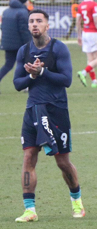 <span class="mw-page-title-main">Courtney Baker-Richardson</span> English footballer