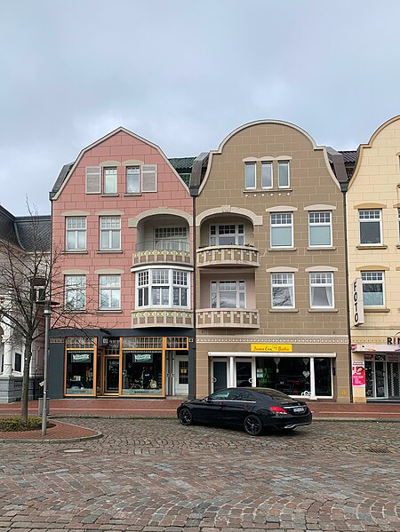 File:Cuxhaven, Deichstraße 5-6.jpg