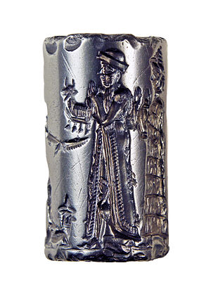 Cylinder Seal, Old Babylonian, formerly in the Charterhouse Collection 03.jpg