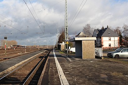 So kommt man zu Bahnhof Darmstadt-Kranichstein mit den Öffentlichen - Mehr zum Ort Hier