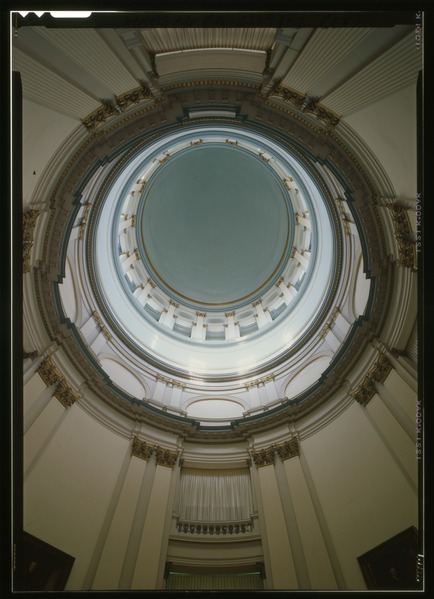 File:DOME LOOKING UP FROM FIRST FLOOR LEVEL - Georgia State Capitol, Capitol Square, Atlanta, Fulton County, GA HABS GA,61-ATLA,3-102 (CT).tif