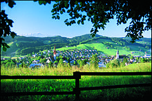 File:Degersheim_im_Sommer.jpg