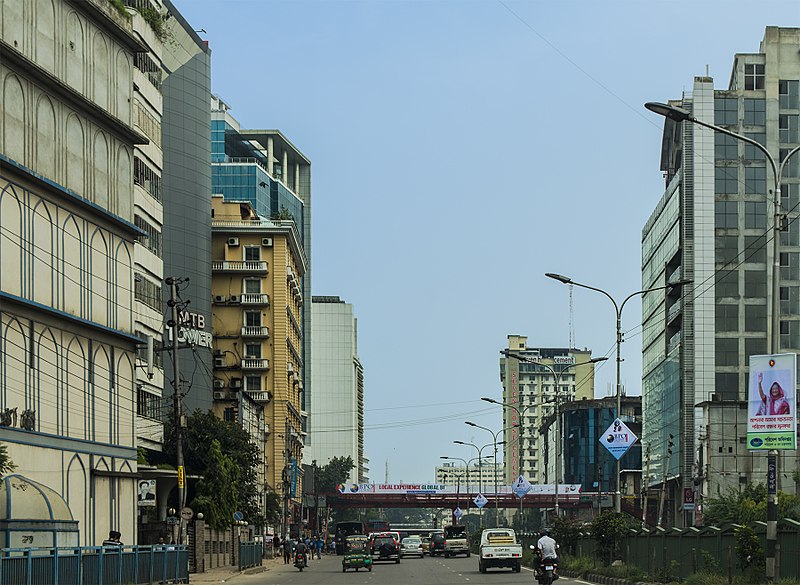 File:Dhaka Friday Afternoon (28568169361).jpg