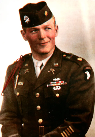 <span class="mw-page-title-main">Richard Winters</span> United States Army officer and veteran (1918-2011)