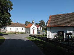 Držov, village square