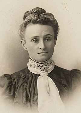 Edith Cowan, 1900