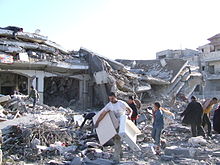 Palestinians in a Gaza neighborhood during the 2008-2009 Israel-Gaza conflict Exodus 1.jpg