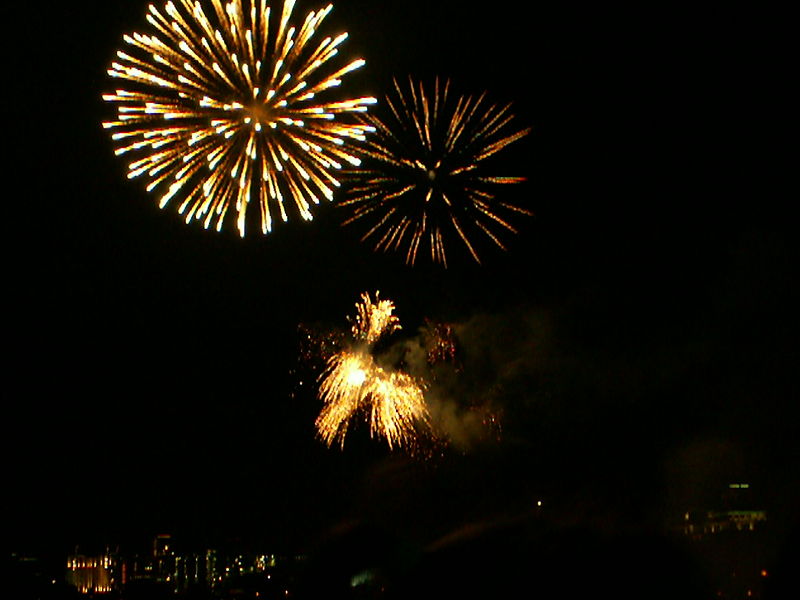 File:Fireworks53.JPG