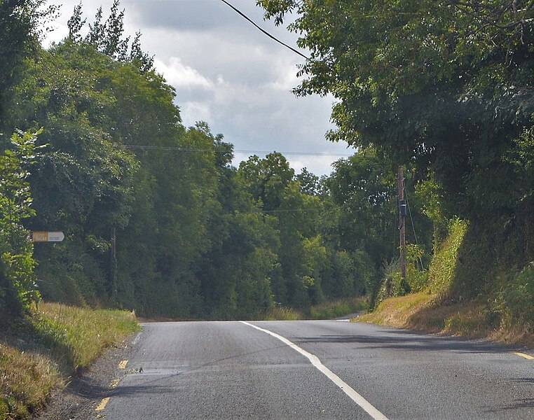 File:Flander's Crossroads - geograph.org.uk - 6054676.jpg