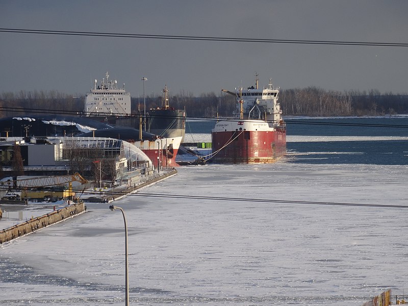 File:Frozen Toronto harbour, 2019 01 27 -a (40035268623).jpg