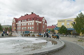 Vassaratorget och Gamla Centralskolan, juni 2006.