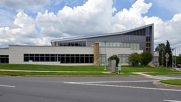 Gaithersburg Library as seen from Montgomery Village Avenue
