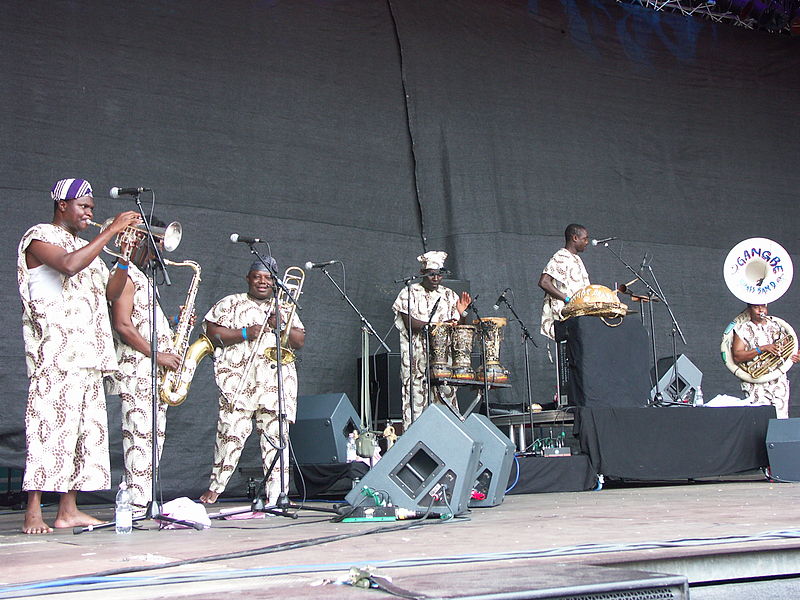 File:Gangbe Brass Band-1, Bardentreffen 2009 - by rs-foto.jpg