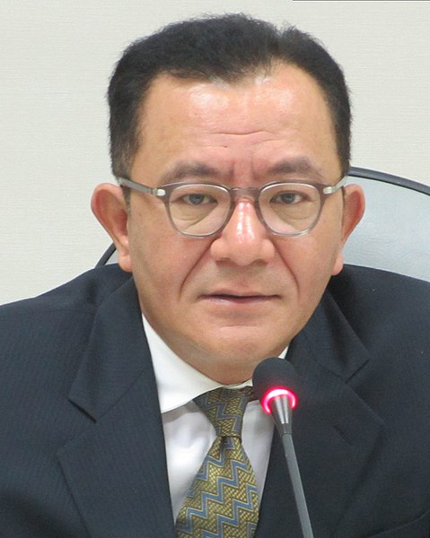 File:Gao Jyh-peng from VOA (2) (cropped).jpg