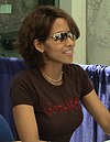 Colour photograph of Halle Berry in 2003