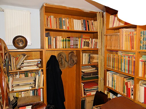 Hallway of Władysław Broniewski Museum in Warsaw - 06