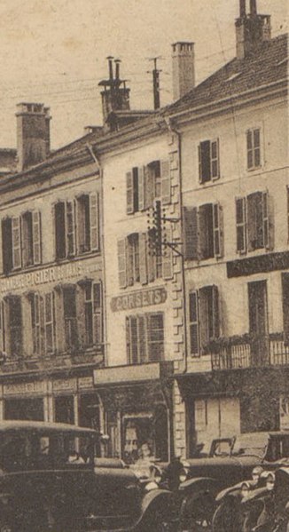 Datei:Immeuble au n° 6 place des Vosges, Épinal.jpg