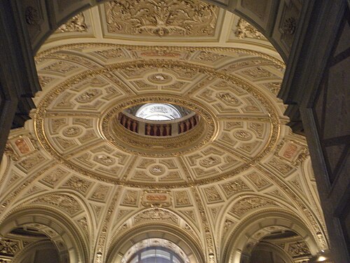 Interior_of_Kunsthistorisches_Museum.Wien.Au.jpg