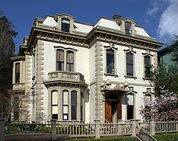 Jacob Kamm House - front - Portland Oregon.jpg