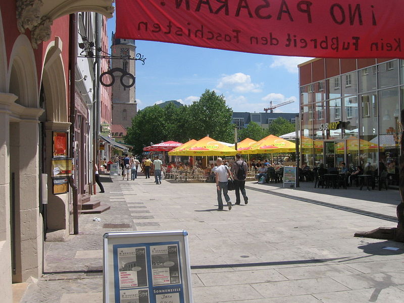 File:Jenastreet.jpg