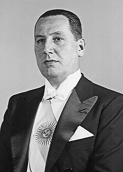 Official portrait, 1948