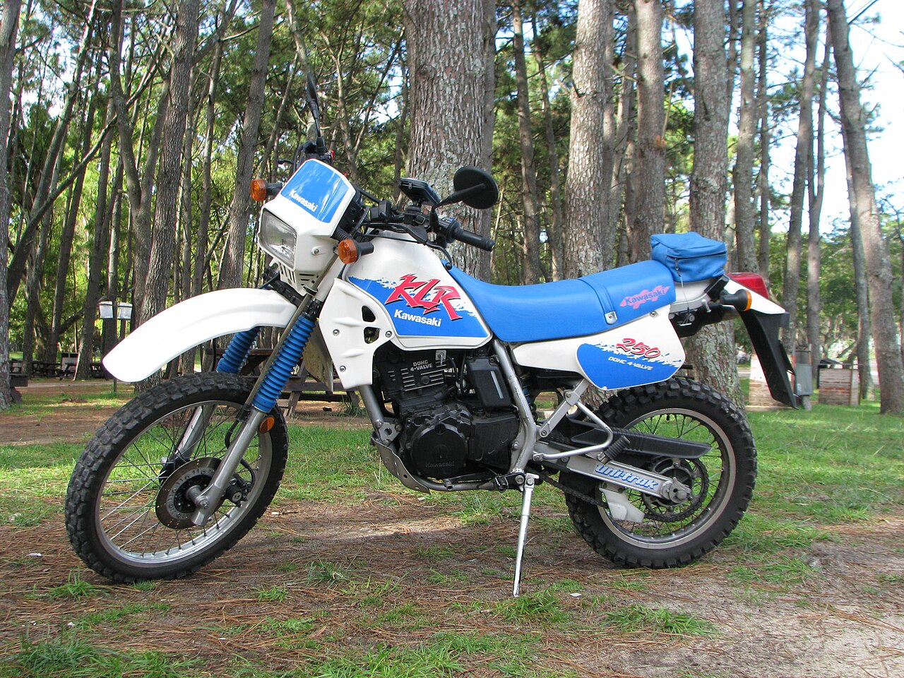 Kawasaki KLR 250 d8