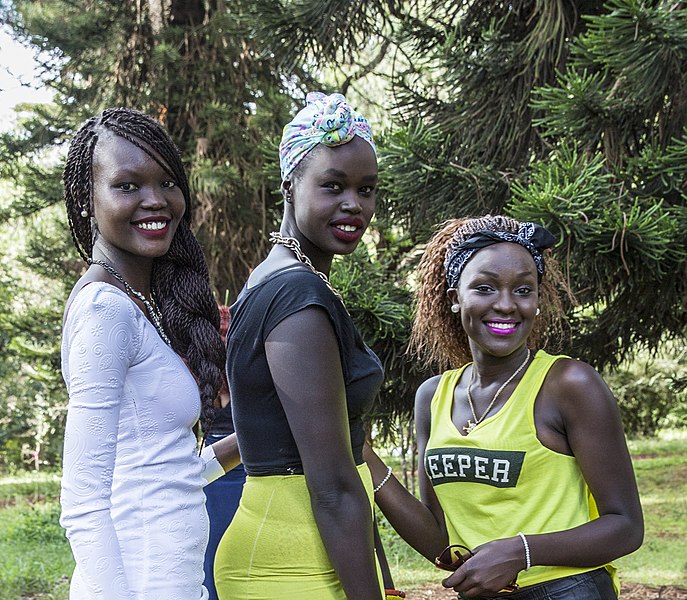 File:Kenyan Women in Nairobi 01.jpg