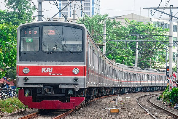 JR 205 series EMU between Kebayoran and Palmerah stations