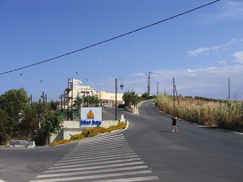 File:Kreta Blue Bay - panoramio.jpg