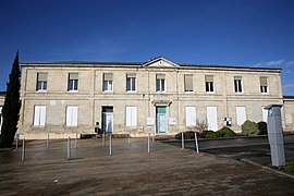 The town hall in Le Taillan-Médoc