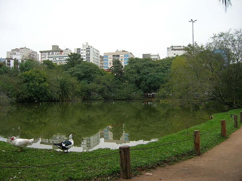 File:Lago Parque Moinhos de Vento.JPG