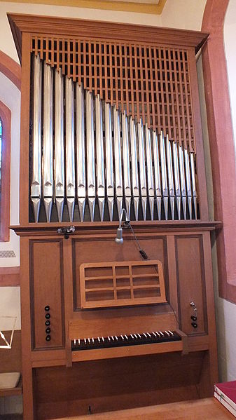 Datei:Launsbach Kirche Orgel.JPG