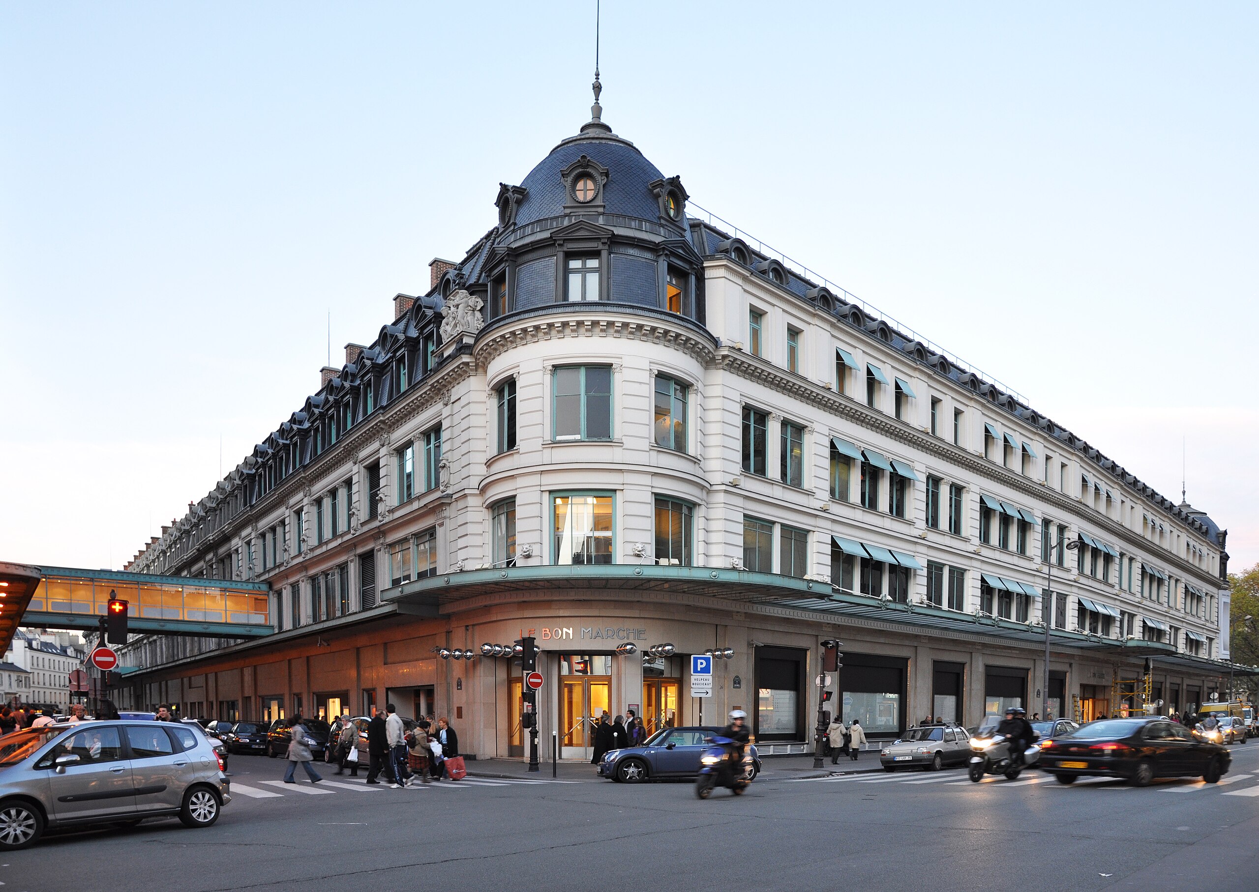 File:Le Bon Marché, Paris 27 May 2012.jpg - Wikimedia Commons